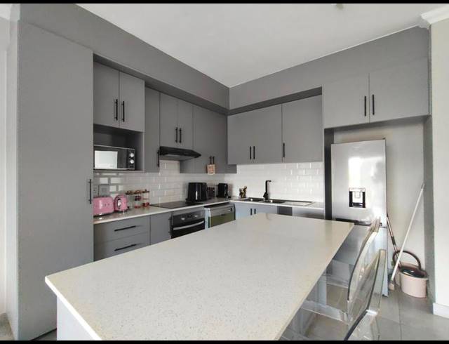 2 BEDROOM PROPERTY TO RENT IN BROOKLYN